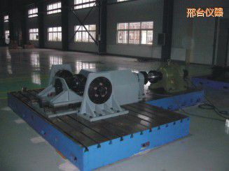 邢臺微機控制驅(qū)動橋總成扭轉(zhuǎn)試驗機